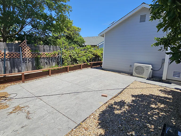 101 Randall Ave #B — Photo 3