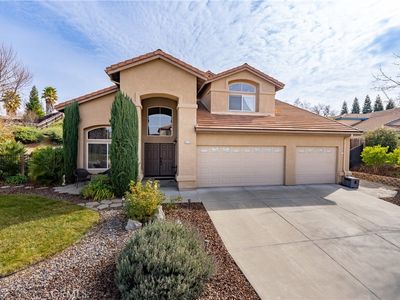 216 Via Magnolia, Paso Robles, CA, 93446