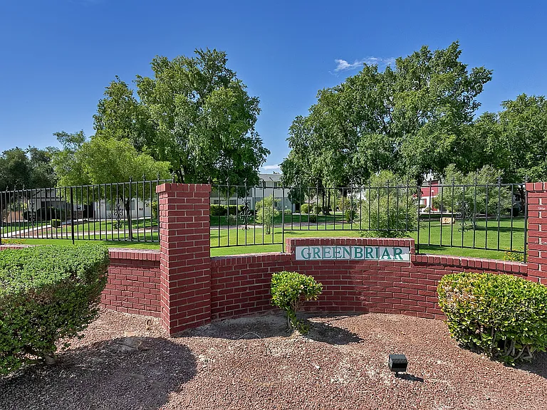 248 Greenbriar Townhouse Way — Photo 28