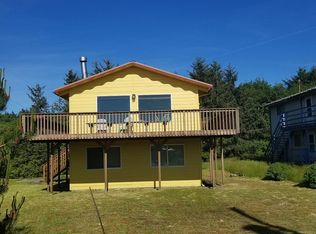 41 McCullough Rd, Copalis Beach, WA 98535