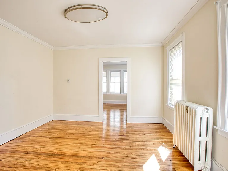 44 Glendale Ave #1 — Photo 10