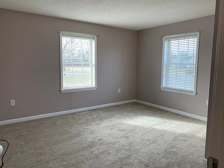 27163 Indian Meadows Cir — Photo 14