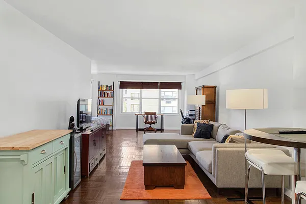 Sold by Town Residential | media 2
