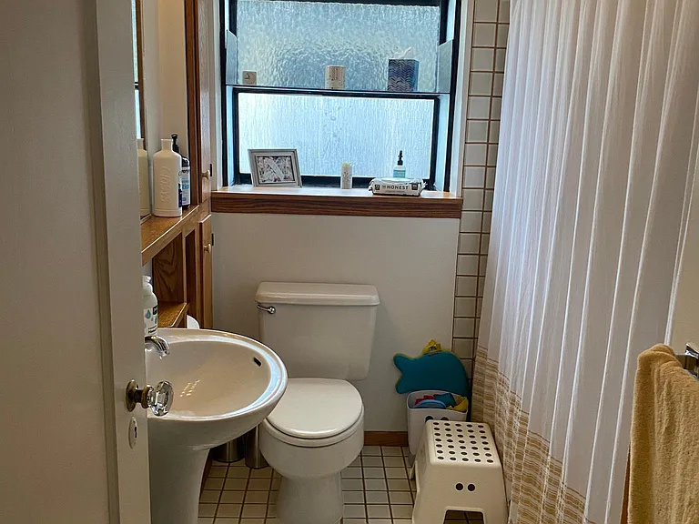 534 Curtis St — Photo 13