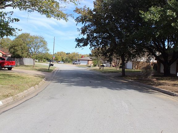 5th image of 6109 Fernwood Dr