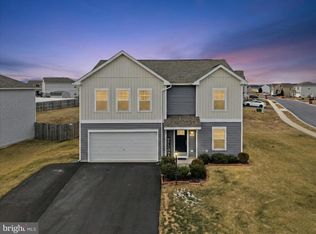 152 Eurasian Dr, Bunker Hill, WV 25413