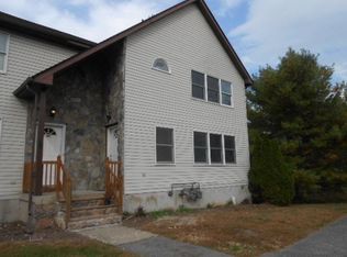 221 Vineyard Ave #B, Highland, NY