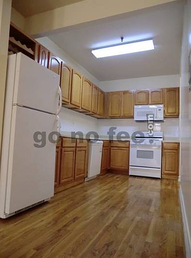 1st image of 246 Manhattan Ave APT 4a