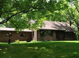 1002 Alta Vista Rd, Natrona Heights, PA 15065