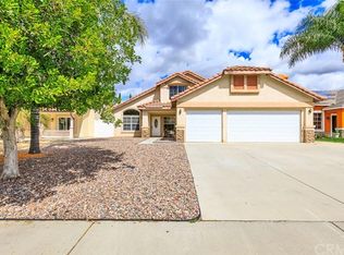 19410 Sweetwood Ln, Lake Elsinore, CA 92530