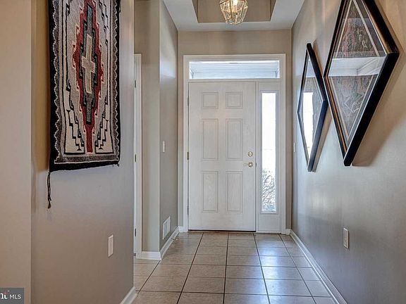 3rd image of 124 Beacon Cir