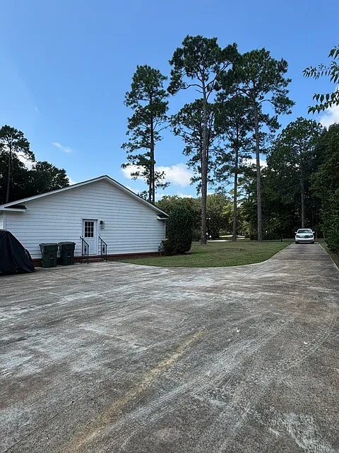 3 bed, 2.5 bath, 100 sqft, $2,595 — Photo 3