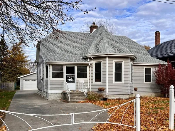 101 Harvey St, Chatham Kent, ON N7M 1M4