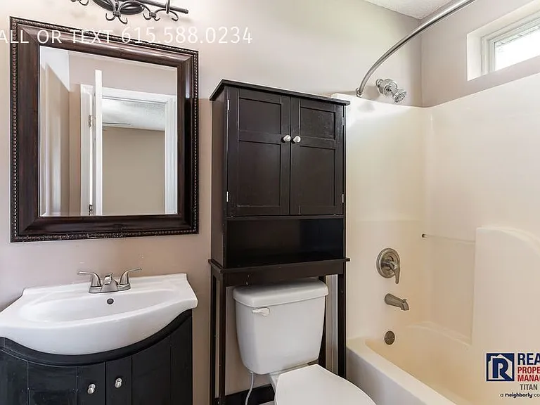2824 Canary Ct — Photo 10