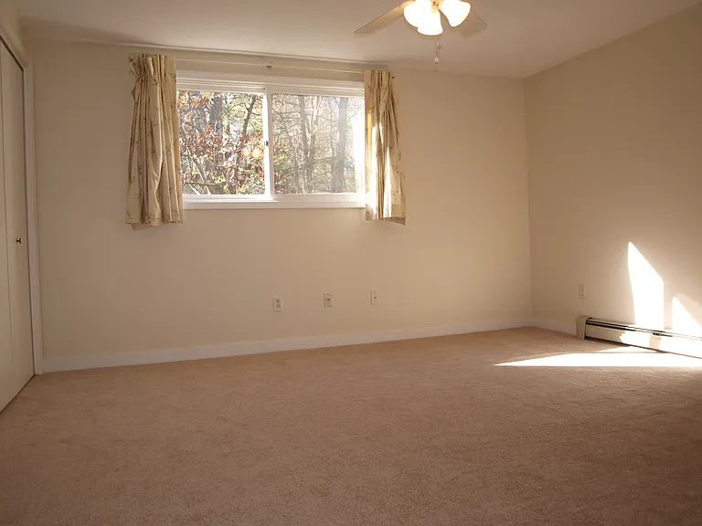42 Brookside Dr — Photo 7