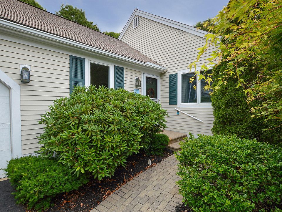 6 Dogleg Drive, Mashpee, MA 02649 Zillow