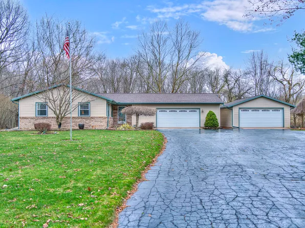 5809 Farwell Lake Rd, Horton, MI 49246