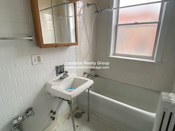5th image of 2505 W Winnemac Ave #B-1