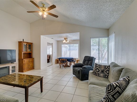 4th image of 5636 Fairlight Dr