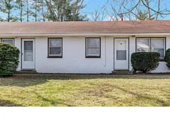 4 Tudor Ct #B, Champaign, IL 61821