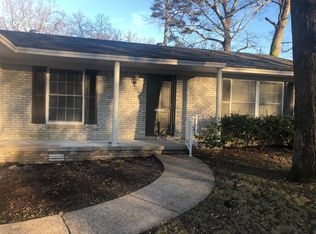 73 Warwick Rd, Little Rock, AR 72205