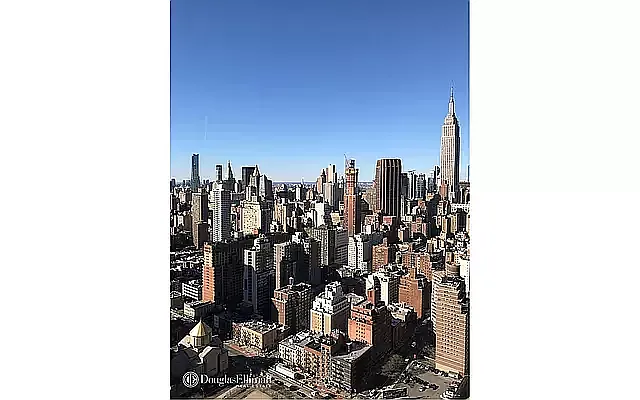 Rented by R New York | media 30