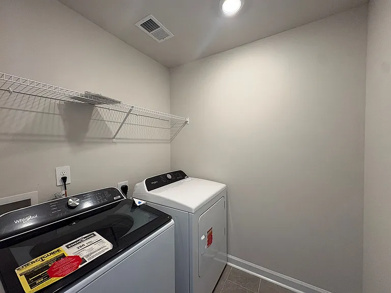 422 Yellowstone Trl — Photo 13