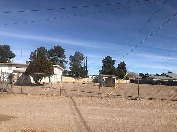 3rd image of 8181 Carpenter Dr