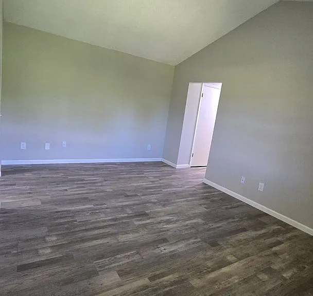 2956 Auburn Rd — Photo 25