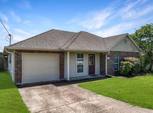 5635 Shadowbend Cir N, Lumberton, TX 77657