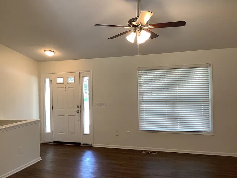 807 Mill Run Dr — Photo 5