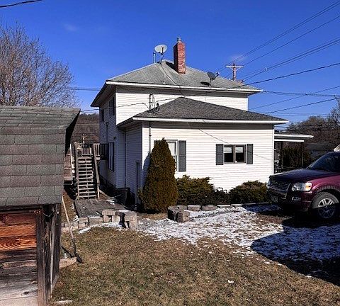 3rd image of 88 East Ave