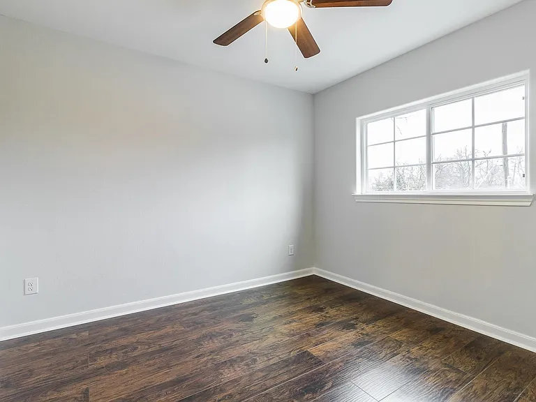 710 Barkley St #B — Photo 17