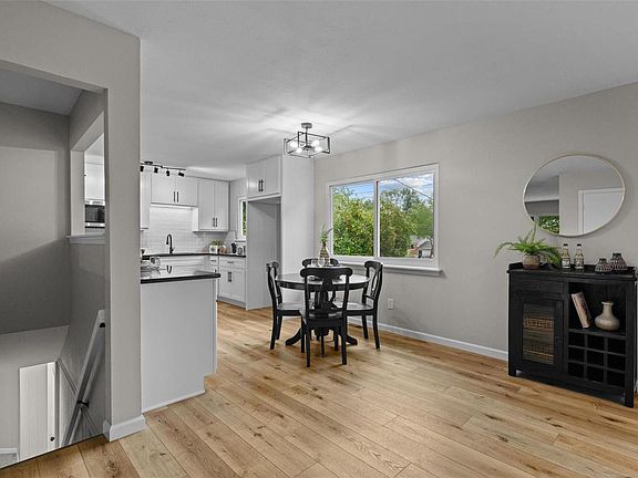 2nd image of 11773 Parish Dr