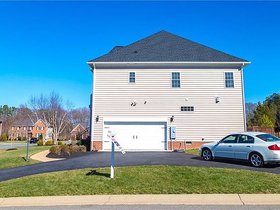 3rd image of 5901 Covington Hills Ln