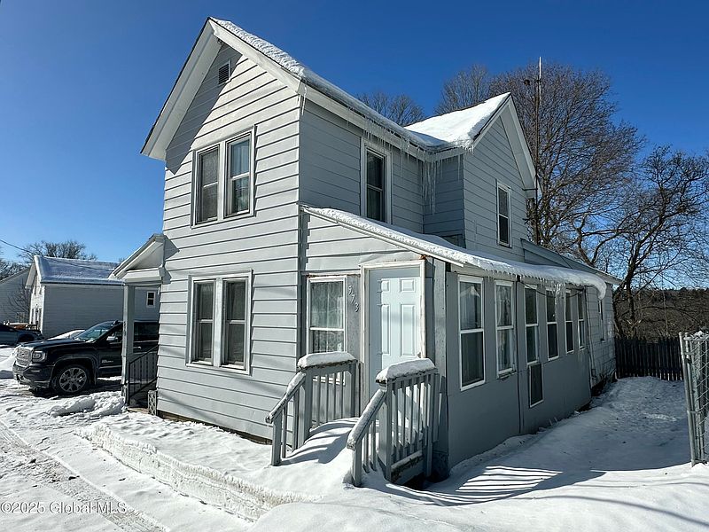 2nd image of 573 Lower Allen Street
