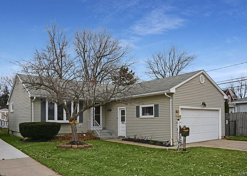 1st image of 82 Thistle Ave