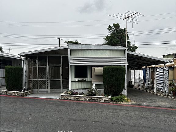 4th image of 12177 3rd St Space 23