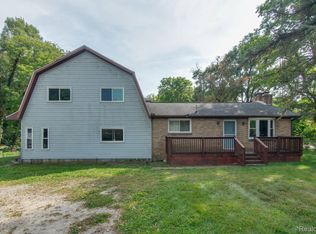 1515 W Frances Rd, Mount Morris, MI 48458