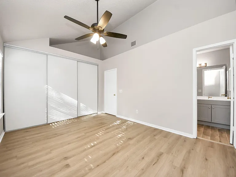 2910 Grants Lake Blvd #1205 — Photo 24