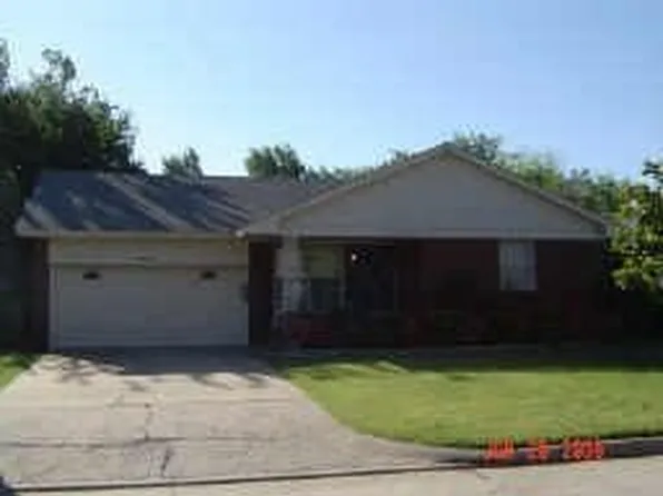 10508 Whitehaven Rd, Village, OK 73120