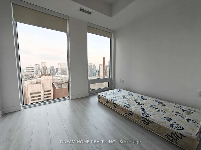 238 Simcoe St #3604 — Photo 11