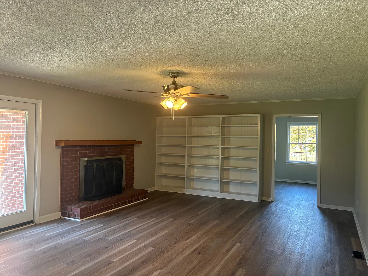 3 bed, 1848 sqft, $1,800 — Photo 3