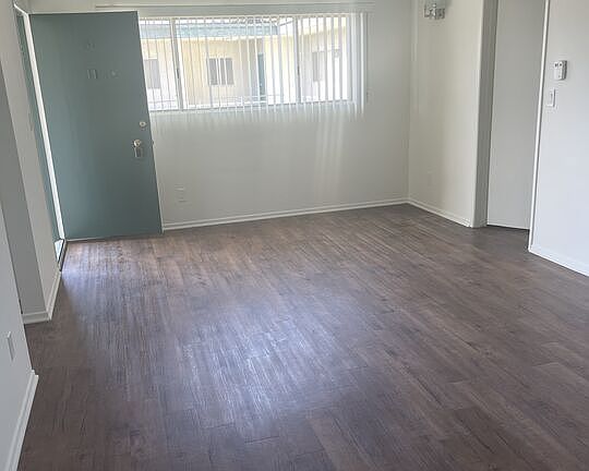 3rd image of 3686 S Centinela Ave APT 6