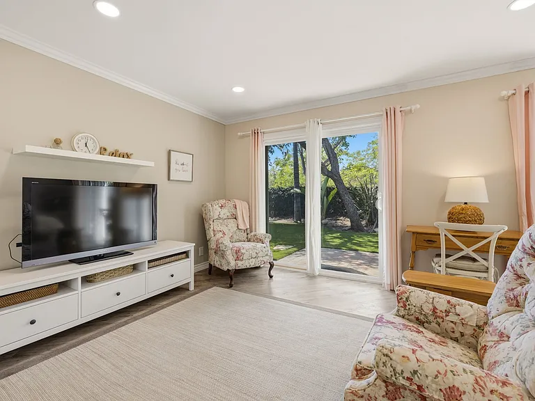 4501 Regents Ct — Photo 22