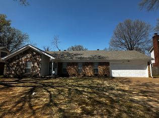 6018 Fox Ridge Dr, Memphis, TN 38115