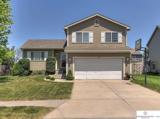 18040 Olive St, Omaha, NE 68136