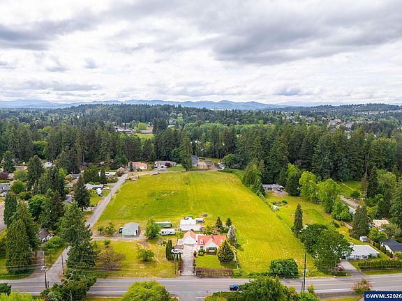 4th image of 1350 Springhill Dr NW