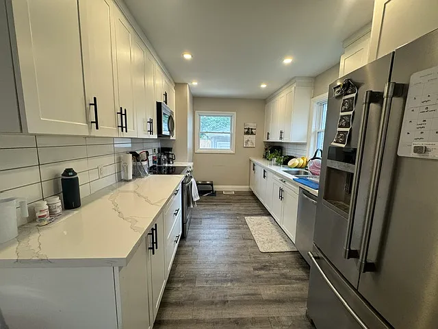 49 Edinburgh Rd #UPPER — Photo 5