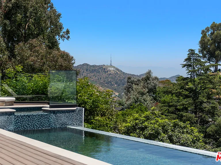 2826 Las Alturas St — Photo 17